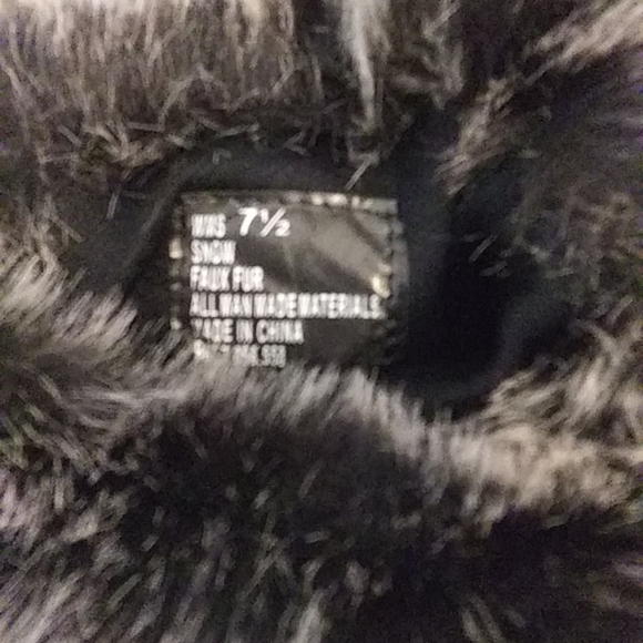 Faux black suede faux fur snow boots 7 1/2 woman's shoe - Picture 7 of 13